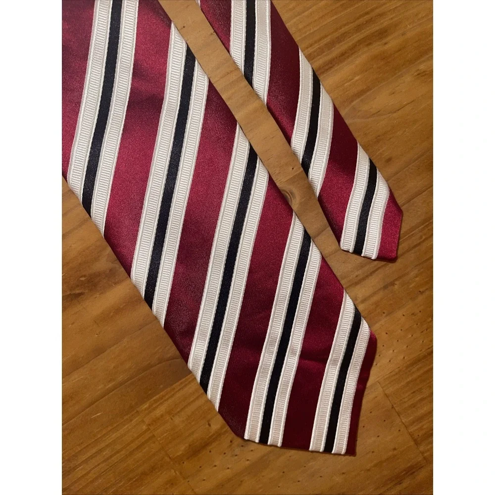 Donald J. Trump Neck‎ Tie Men Red Stripes Signature Presidential Leader Powerful